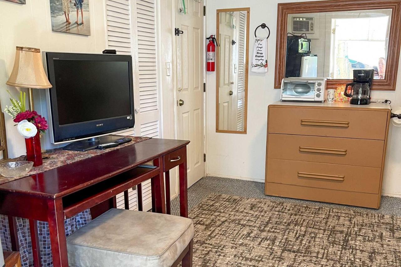 Lake Worth Studio With Smart Tv 6 Mi To Palm Beach! 沃思湖 外观 照片